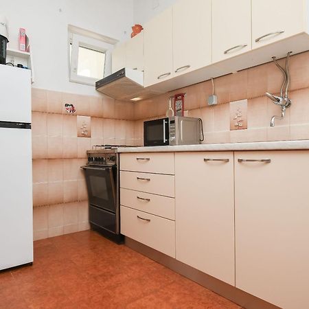 Apartments Zeljko เซเกต วรันยีชา ภายนอก รูปภาพ