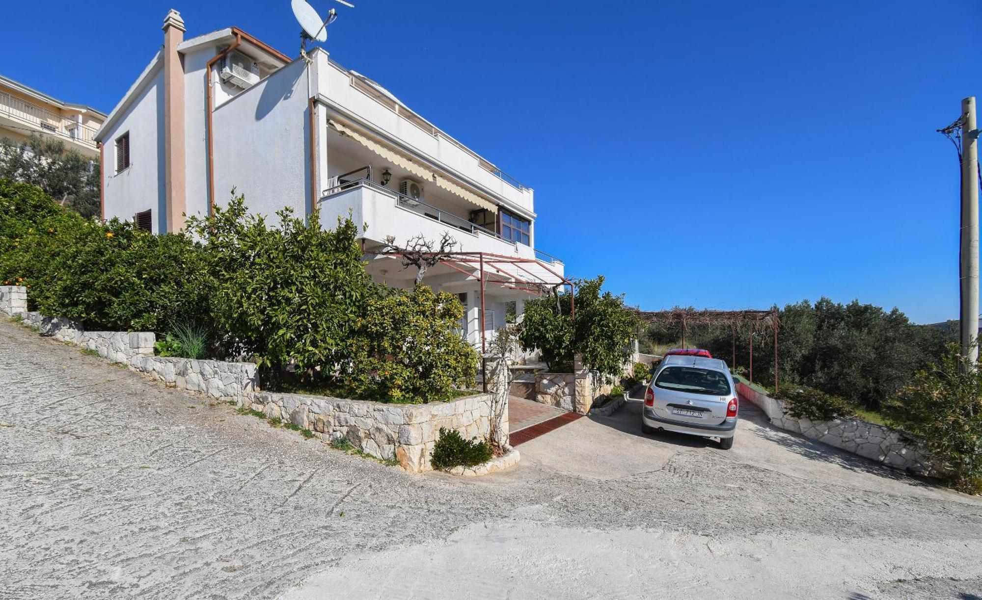 Apartments Zeljko เซเกต วรันยีชา ภายนอก รูปภาพ